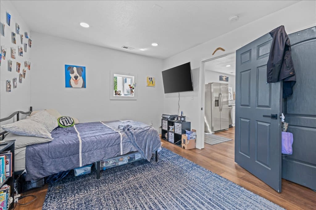 Property photo 24